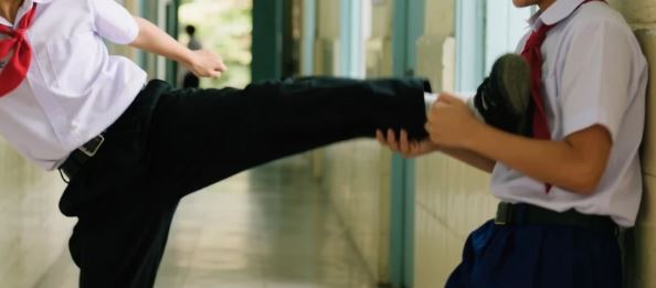 hanh-lang-khong-loi-thoat2